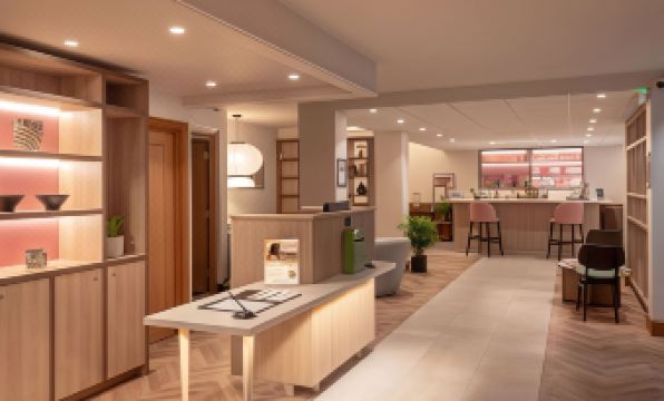 8. 퀄리티 호텔 햄..