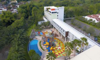 Bess Resort and Waterpark Lawang