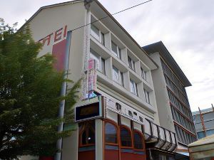 帕薩廳飯店及餐廳