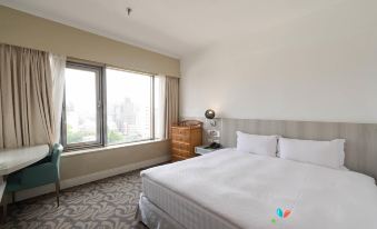 Dynasty Hotel