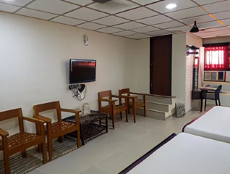 Hotel Sorrento Guest House Anna Nagar East Metro Shenoy Nagar Metro Budget Monthly Daily Rooms Hotels near Panache Salon and Spa