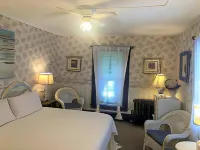 Harbour Towne Inn on the Waterfront Hotels in Boothbay