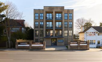 The Wembley Park Retreat - Modern 2Bdr Flat with Balcony