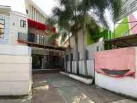 RedDoorz Near Bukit Ragas Hotel d'Ayanna Pati