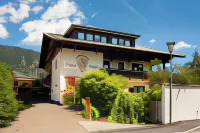 Bed&Breakfast Pension Hilpold Hotels in Lana