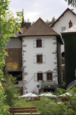 Le Doux Nid Hotels in Belley