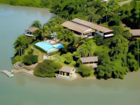 Santa Clara Hotel Hoteles en Parati