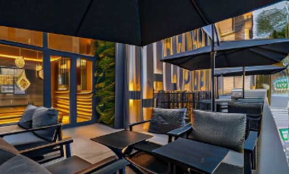 4. AD 호텔 히드..