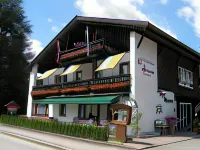 Hotel Garni Haus Alpine - Chiemgau Karte inkl Hotels in Siegsdorf