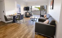 Quattro on Young Hotels in Maryville