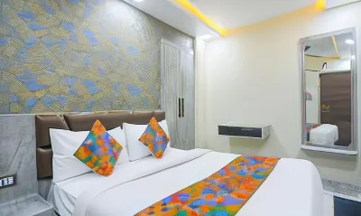 Fabhotel the Treenity House Hoteles cerca de Hanuman Mandir