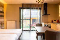 Oud Gemeentehuis Hotels in Roeselare