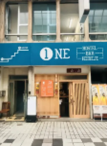 One Hostel&Standing Bar
