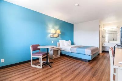 Motel 6 Farmington Hills, MI - Northwest - Farmington Hills
