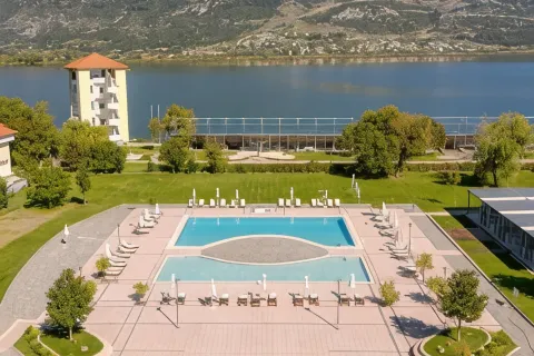 The Lake Hotel