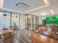 Maris Da Nang Hotel & Apartment Hotels in Da Nang