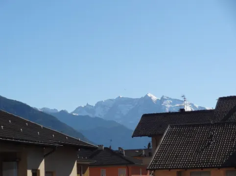 Accommodation a stone's throw from the historic center and  ski resort of Pila