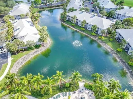 Naples Condo-Instant Book!  Modern Living + Golf Courses Near Fifth Ave & Marco