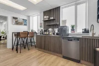 Bank Guesthouse by Kef Airport فنادق في غريندافيك