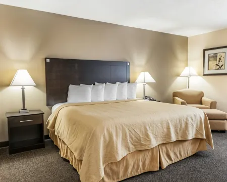 Quality Inn & Suites Mattoon South