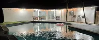 Family friendly/POOL/Sleeps 16/Luxury - Kolam Renang Peribadi