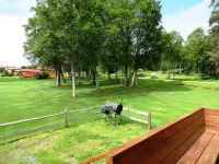 Bear Canyon Cottages - Garden House Hotels near Mud Bay
