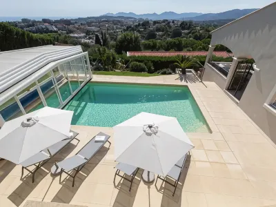 Les Chambres d'hôtes de Mougins Hotel dekat IDRAC Campus de Nice