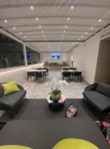 Elite Accommodations & Hydromassage Pool