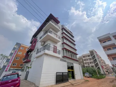 Hotel Elite by Agira- Spacious Apartments with Balcony