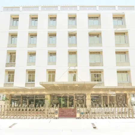 Hotel Galaxy Grand