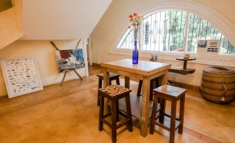 Footprints House - Housity