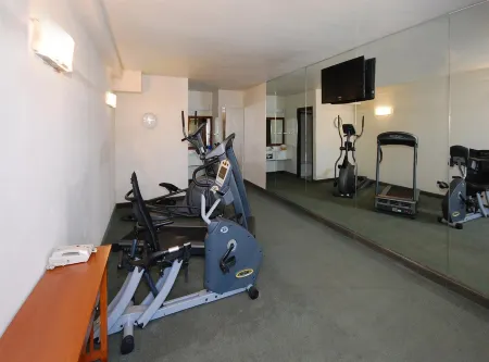 Catalina Inn Отели в г. Каталина