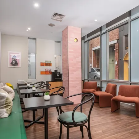 City Limits Hotel Apartments Отели рядом с достопримечательностью «Театр Принсес»
