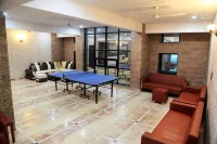 Hotel Ravine Palace Hotels in Lansdowne