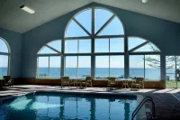 Baymont by Wyndham St. Ignace Lakefront Hotel di St. Ignace Township