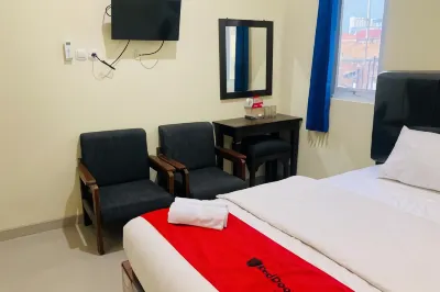 RedDoorz near Paragon Mall Semarang 2