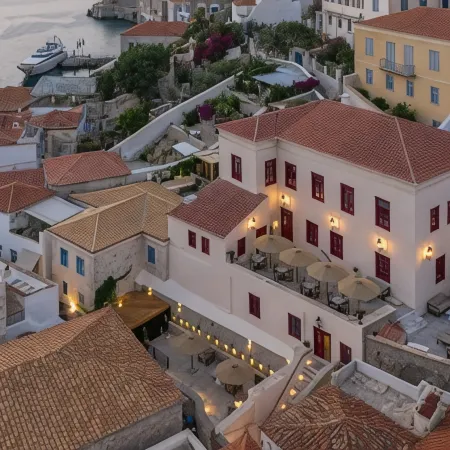Fos Hydra Residence