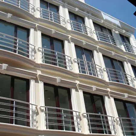 Ares Hotel