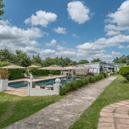 Nut Grove Boutique Hotel
