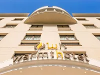 Warmthotel Hotels near LunEur
