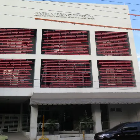 Cinfandel Suites
