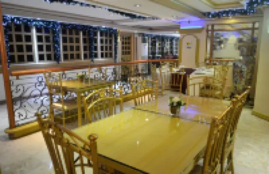 펠라 그랜드 호텔