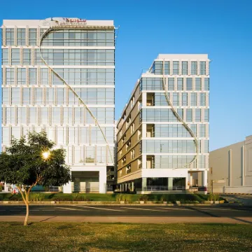 إستوديو إم مسقط Hotels near مسجد الفاروق