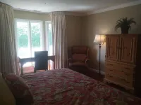 Lovely, spacious condo with water view in "Kingsmill on the James" Zales Outlet 주변 호텔