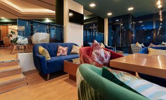Phoenicia Tower Hotel