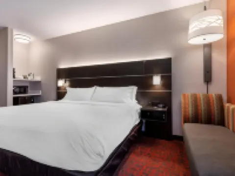 ホリデイ イン エクスプレス メトロポリス by IHG メトロポリスのホテル