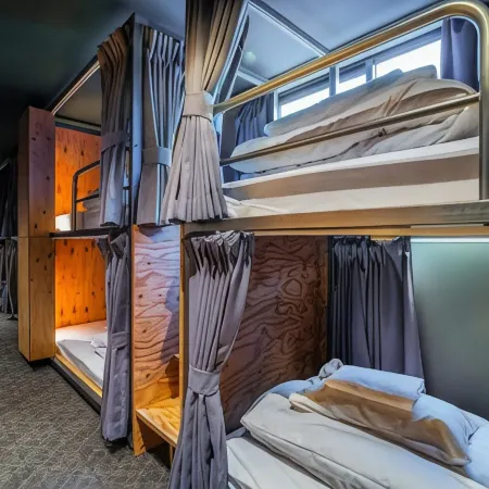 Wise Owl Hostels River Tokyo Отели рядом с достопримечательностью «Многофункциональный зал Sumida Riverside»