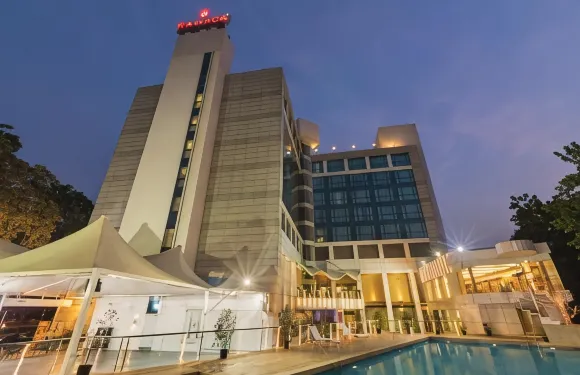 納維孟買温德姆華美達酒店