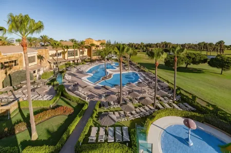 Elba Costa Ballena Beach & Thalasso Resort Отели рядом с достопримечательностью «Playa de la Costilla»