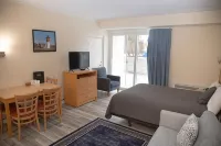 Courtyard Resort
